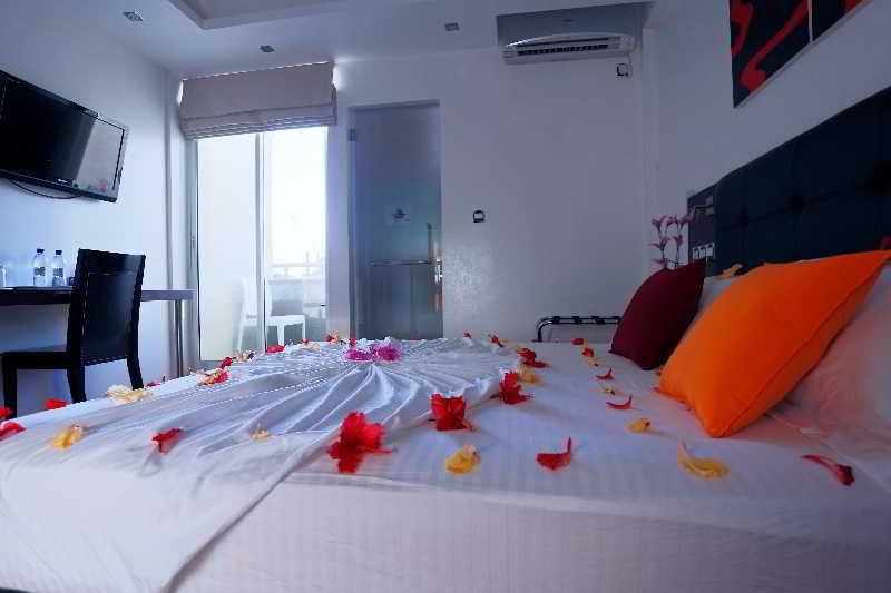 Fern Boquete Inn ฮุลฮูมาเล ภายนอก รูปภาพ