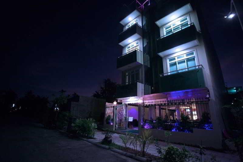 Fern Boquete Inn ฮุลฮูมาเล ภายนอก รูปภาพ